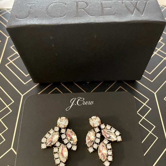 HP⭐️JCREW Crystal Leaf Stud Earrings NWT Crystal - Picture 9 of 9